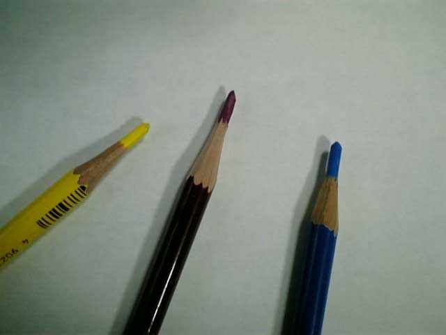 色鉛筆３本で描く　①