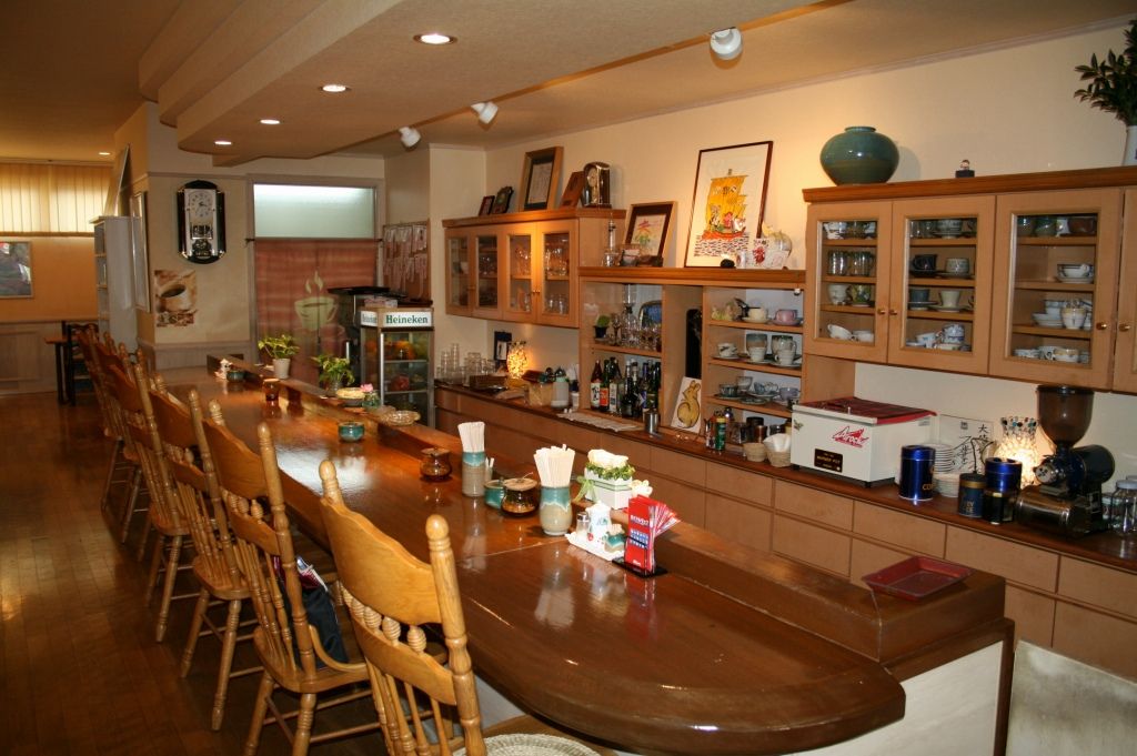 カフェレスト 大使館