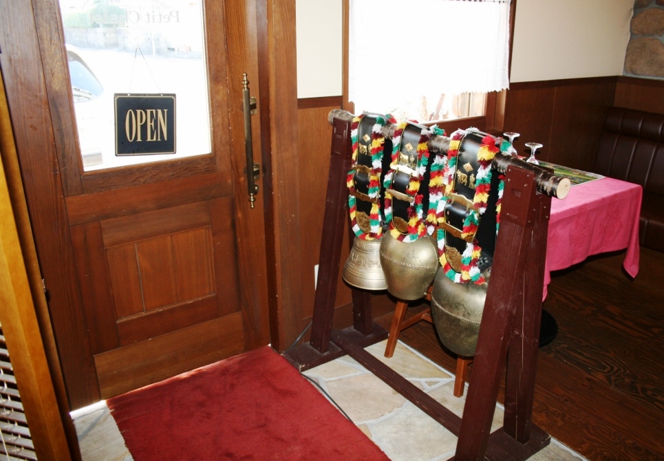 スイスレストラン プチ・シャレー