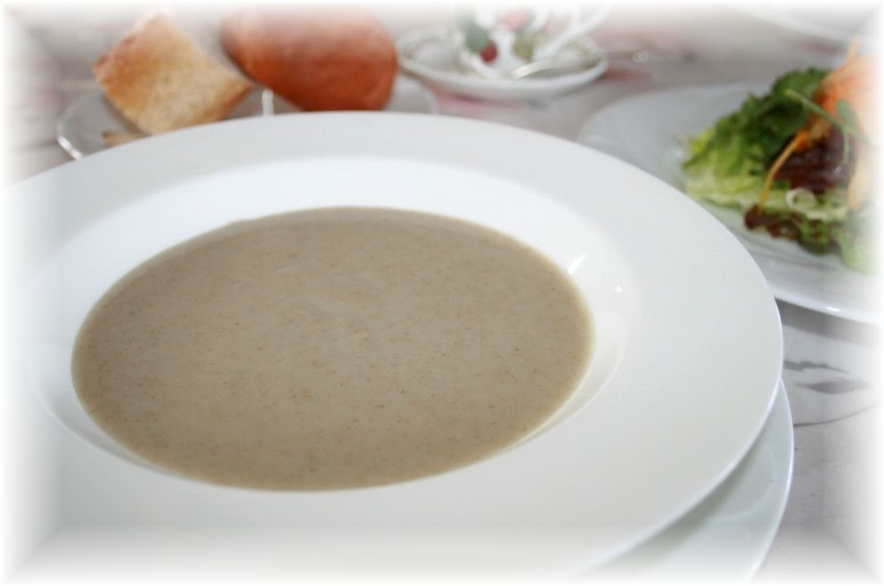 フランス料理 ラポール・ド・クニトミ